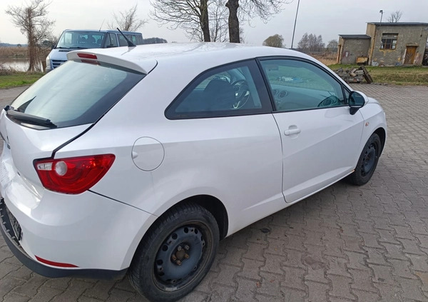 Seat Ibiza cena 9999 przebieg: 82000, rok produkcji 2011 z Czarnków małe 154